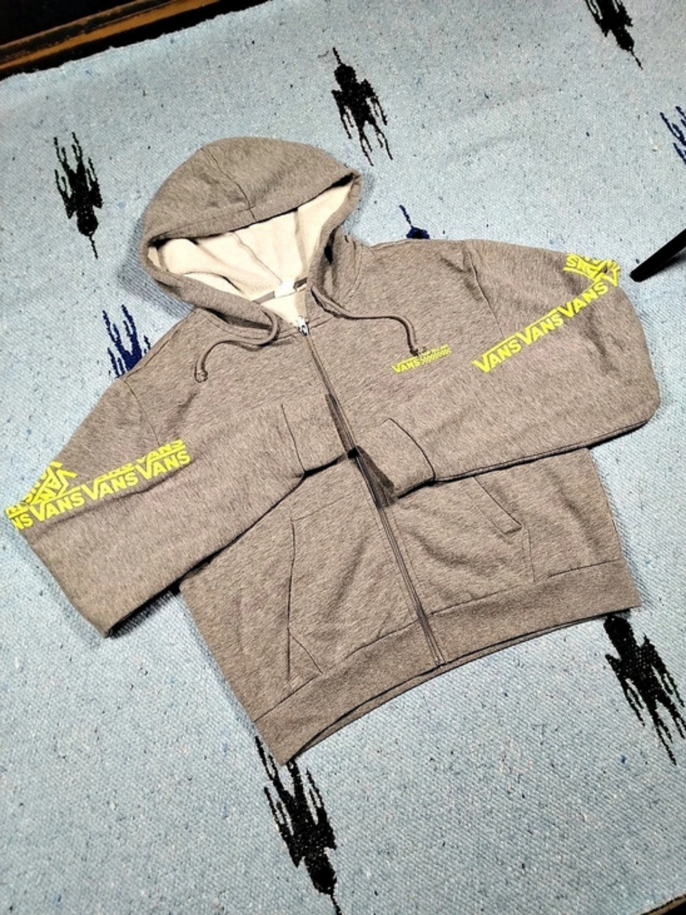 VANS Womens M Gray Full Zip Fleece Hoodie Yellow Logo Graphic Print Pockets Boxy